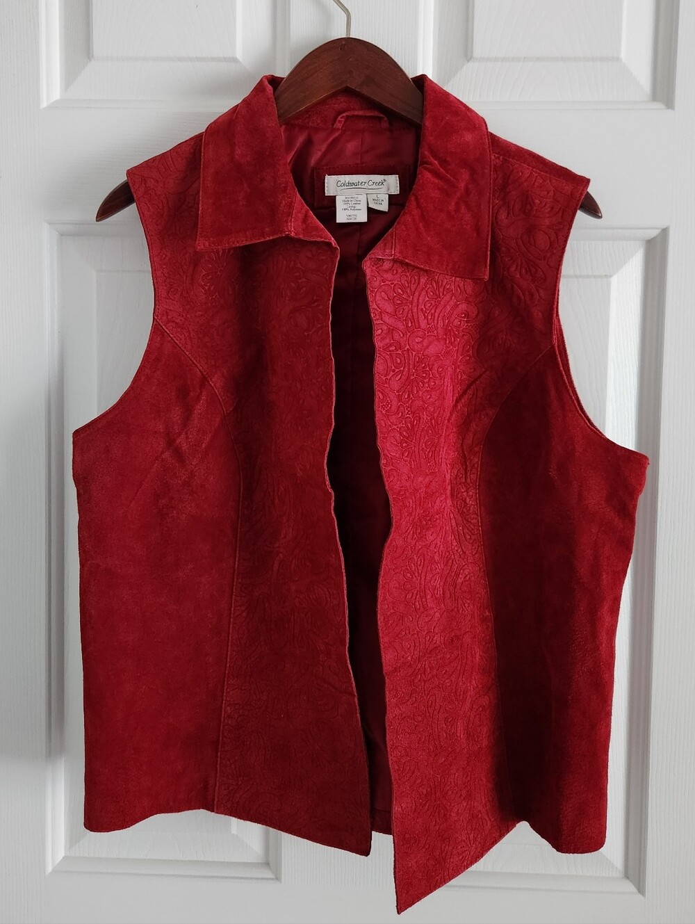 Coldwater Creek Vintage Women's Deep Red 100% Suede Leather Vest Floral Pattern